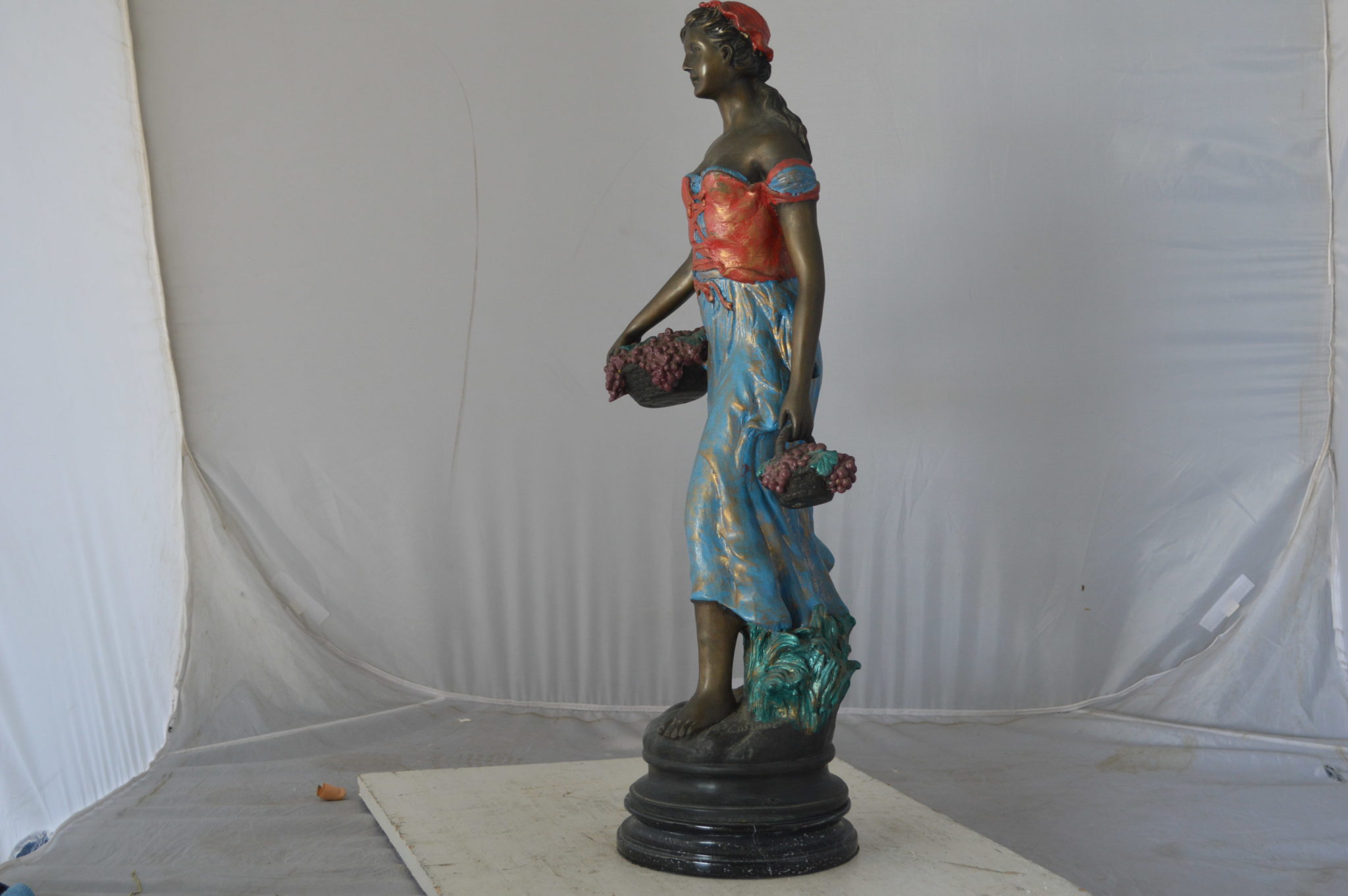 Beautiful lady with grapes bronze statue - Size: 14"L x 6"W x 20"H. - NiFAO