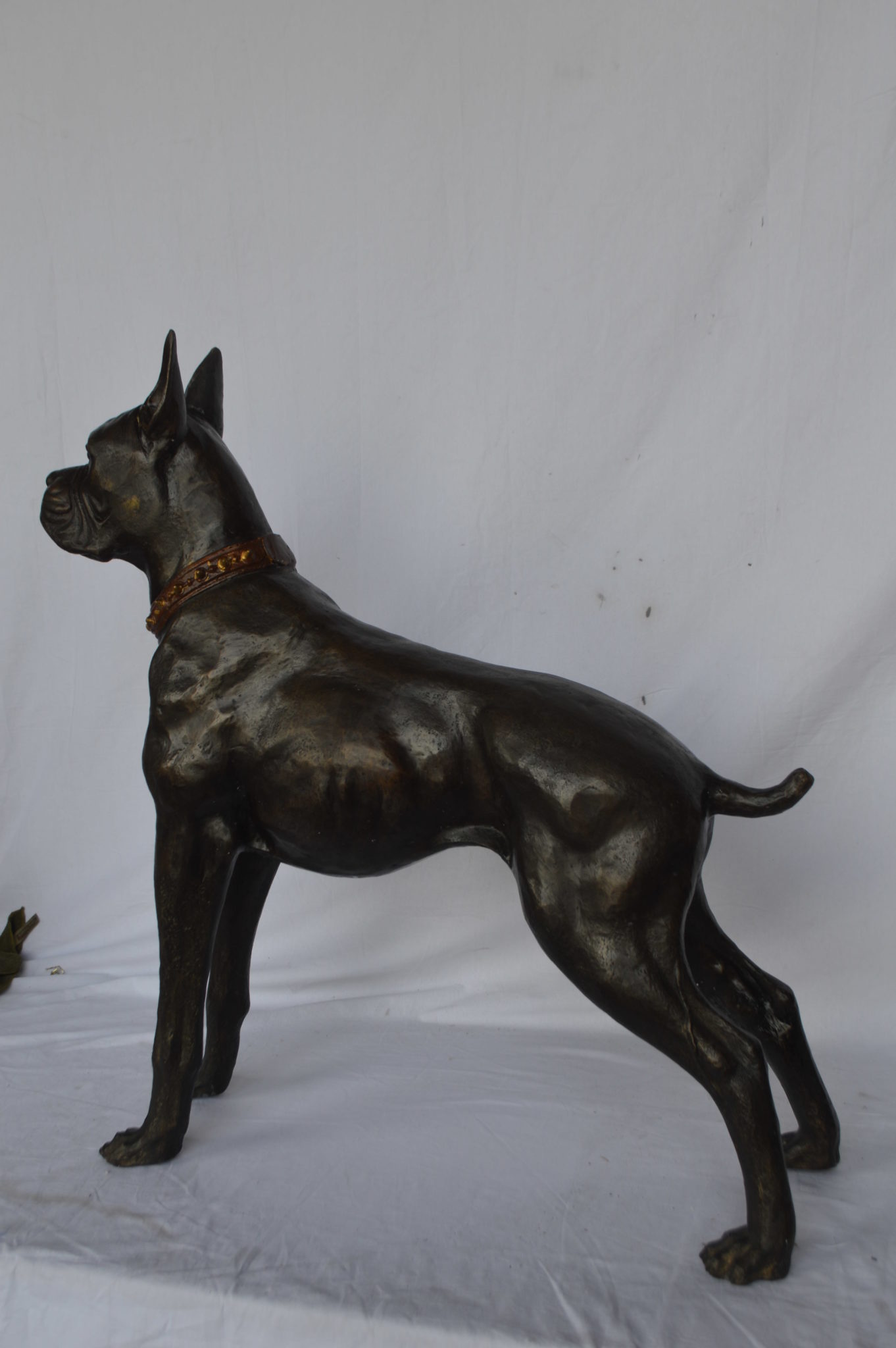 boxer dog sculpture