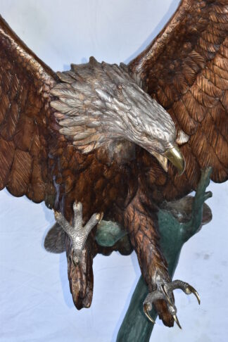 Giant Eagle Catching His Prey in Action Bronze Statue Size: 84