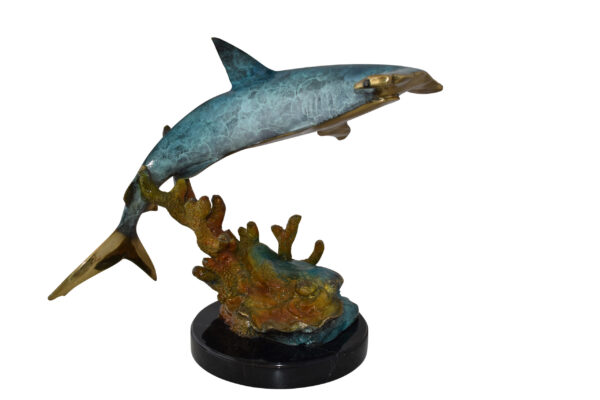 Hammer Shark swimming At Sea Bronze Statue